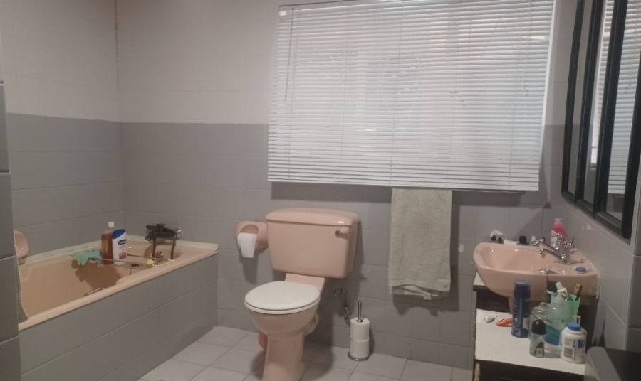 3 Bedroom Property for Sale in Riebeeckstad Free State